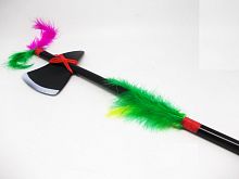 Топор Индейца (ВА884), пластик, перо, размер 15*43 см 